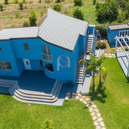 Azzurra Con Piscina Privata Villa *